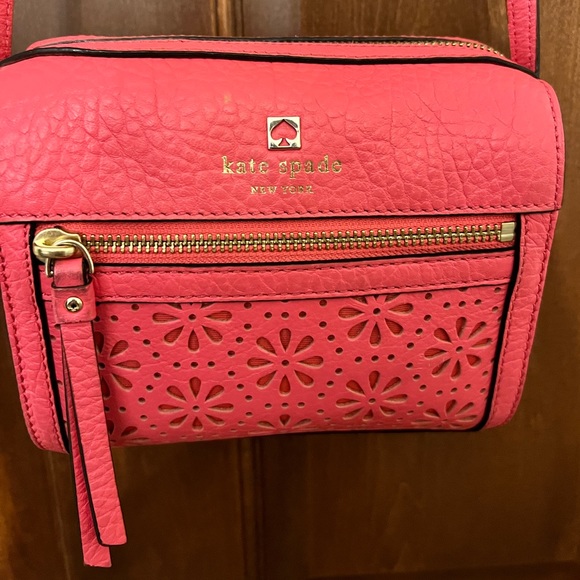 kate spade Handbags - Pink Kate Spade Crossbody Purse